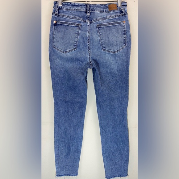 Judy Blue JB88259 Hi-Rise Relaxed Fit Skinny Jeans Raw Hem women’s size 28 - Picture 3 of 9